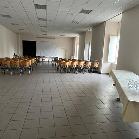 Logis Hotel Ancien Grand Seminaire Saint-Flour  Ngoại thất bức ảnh