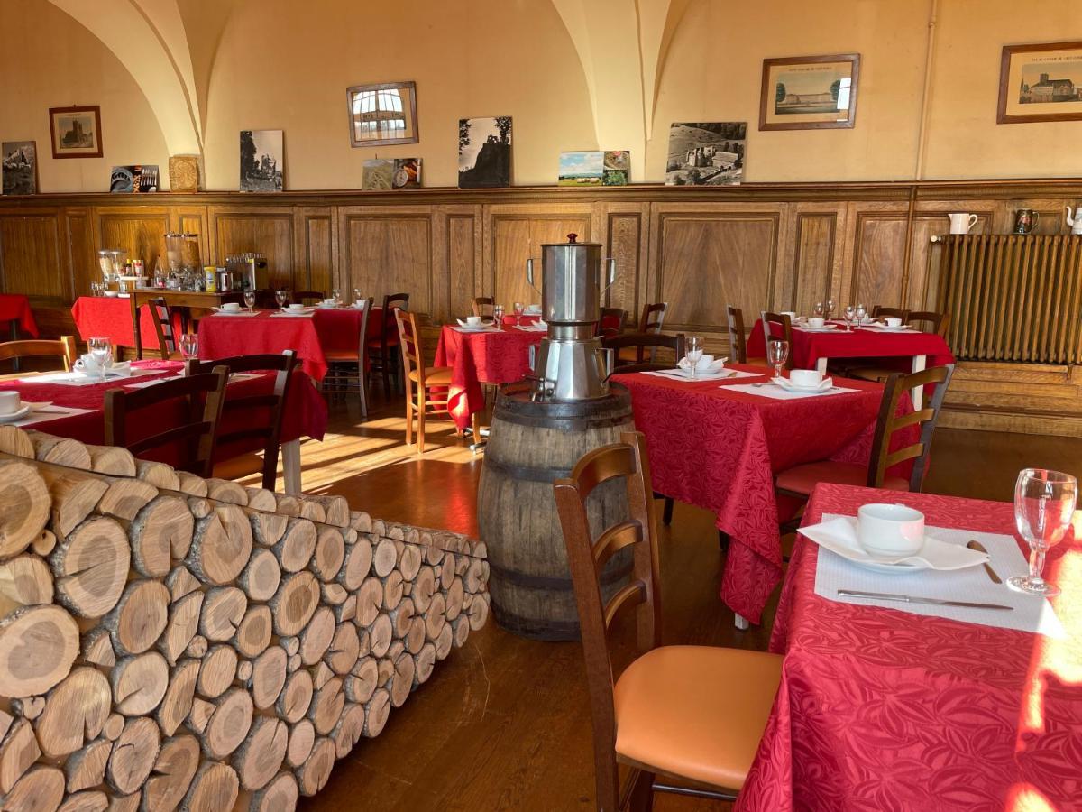 Logis Hotel Ancien Grand Seminaire Saint-Flour  Ngoại thất bức ảnh